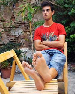 barefoot-boys:Victor