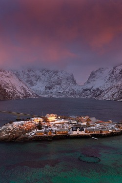 ponderation:  Lofoten, Reine (Norway) by VictoriaRogotneva78 