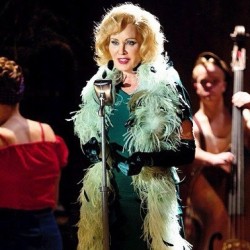 I’m obsessed with #jessicalange performance of #lanadelrey