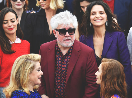  Zajlik a fesztivál!Catherine Deneuve, Isabelle Huppert, Juliette Binoche, Uma  Thurman, Nicole Kidman, Jessica Chastain, Pedro Almodovar -  Cannes 2017  