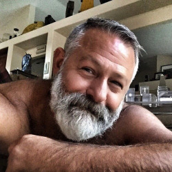 londonboy45:  “You get pretty hard for a lil’ dude.  I can