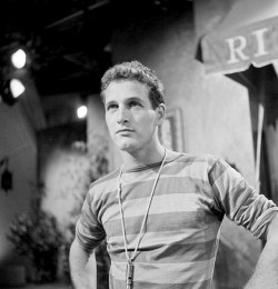 wehadfacesthen:Paul Newman, c.1955