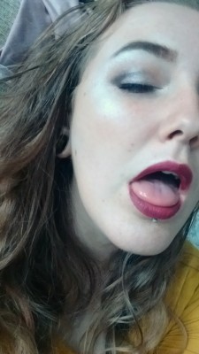 theproductofdesire:  I need a daddy to spit on my tongue and