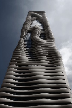 vistale:  Aqua Tower Chicago | via | Instagram