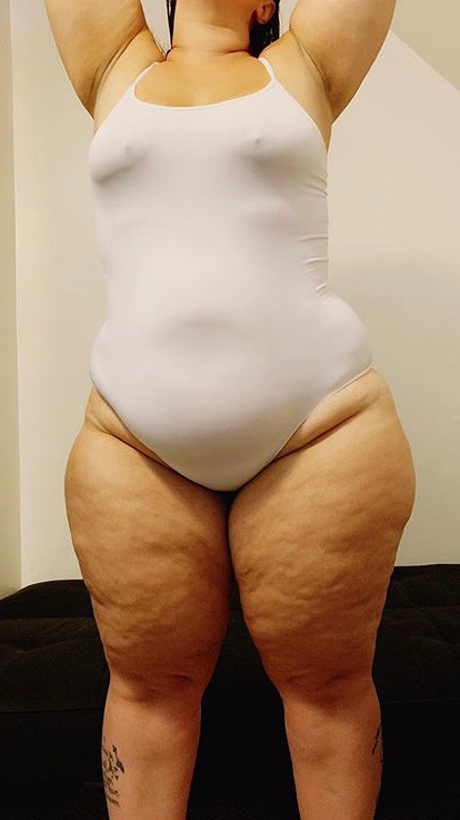 erronblack-tom:I love your body I love your huge legs 