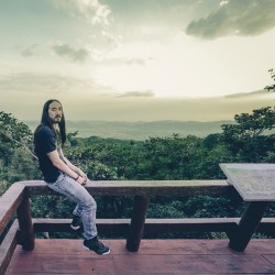 steveaoki:  An el Salvadorian view. #elvalledelashamacas #sansalvador