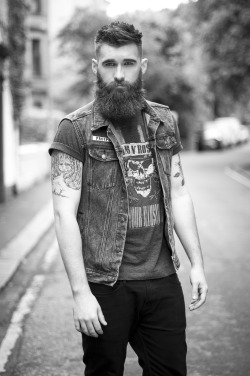 kenzie-photography:  Today I shot with a familiar face/beard,