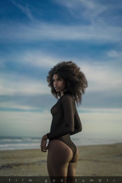 film-god:  Sunset Colours with @yasmeenindigokearraPhotographs