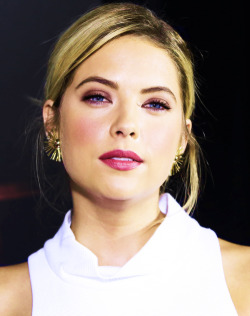 beyourtemporaryfixes-blog:  Ashley Benson attends the ‘Pretty