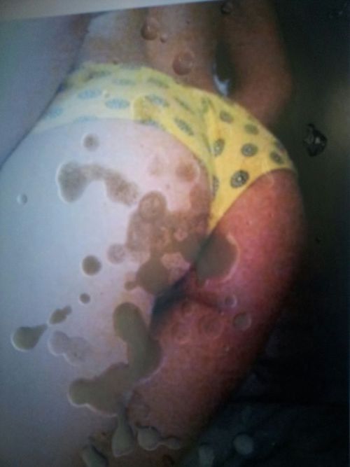 xxxmarxxx:  I love when my tumblr followers send me such lovely souveniers thank you guys, i love the mess you made ;) 