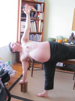 rodmanbrothers:  Jordan did some pregnancy yoga to try and progress