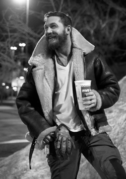 caliphorniaqueen:  brekfistinbed:  ohhhkat:  Tom Hardy • In