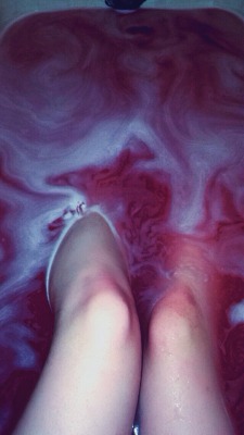 destinyrd:  Bath bomb❤️