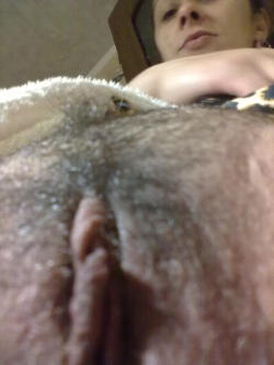 hardnippleandmeatypussy:  I can almost smell it!