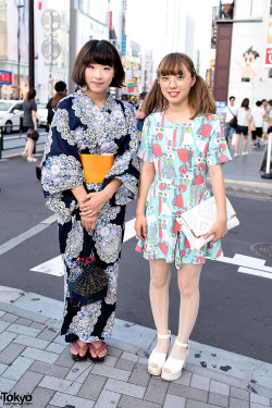 tokyo-fashion:  18-year-old friends Kanako and Minami on the