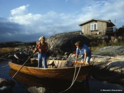 discosunfish:   Tove Jansson and Tuulikki Pietilä on Klovharu,