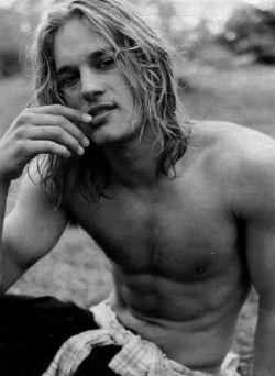 surferboianddollbaby:     Travis <3    http://SurferBoiAndDollBaby.tumblr.com