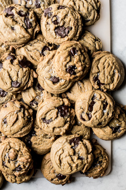 sweetoothgirl:  Chocolate Chip Cookies  