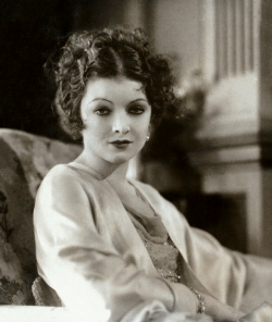 lilipopeline:  Myrna Loy 