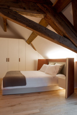 designedinteriors:  http://www.dezeen.com 