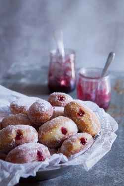 randompic:  guardians-of-the-food:  Homemade Jelly Doughnuts