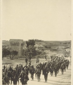 fucking-history:  Turkish troops en route to the Suez Canal,