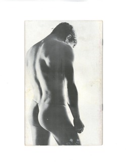 ohthentic:Gay nude ohhh