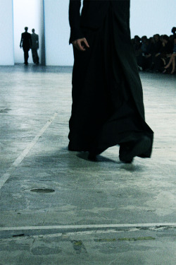 eaturpenis:  Rick Owens Spring/Summer 2012 - "Naska"