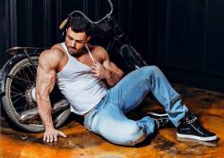 shirtlifting:    Stepan Pereverzev   