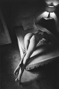 foxesinbreeches:  Nude on Bed, Paris by Jeanloup Sieff, 1976