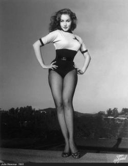 pin-up-art-stuff:  Julie Newmar