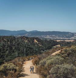 featureshoot:  Barefoot hiking in Santa Margarita, California