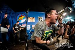 toss-me-inside-a-hefty:  Faith No More surprise show at Amoeba