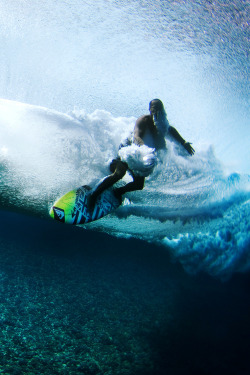 surf-fear:  photo by Brian Bielmann 