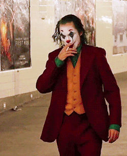 biggestniq:  healthierpoet:  daily-joker:Joaquin Phoenix as Joker/Arthur