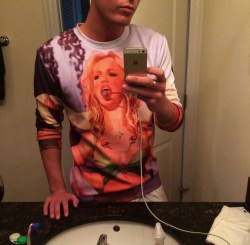 2hot2bstr8:  i own the coolest sweatshirt in the entire fucking