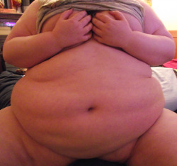 porcelainbbw:  Belly pic&lt;3  