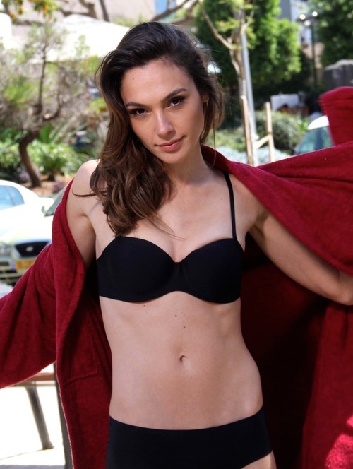 some-gal-gadot: Gal Gadot