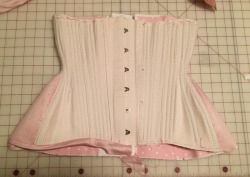 underbust:  lovelyrats:  There’s no mistaking these hips! WIP