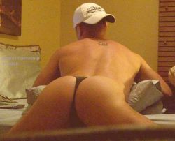 BIG BUTT IN THONG