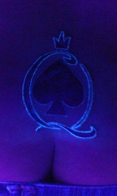 whiteslut4bbc:  My trampstamp glows in the blacklight! This is