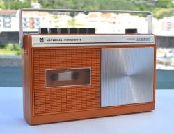 cassetteplayers:  The pure 60’s style. Used, in excellent condition.