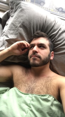 nickgoesgaga:Finding it hard to get out of bed today.