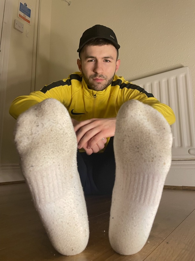 feetman80-deactivated20220409: