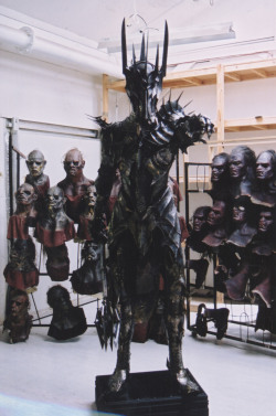 costumefeverrr:  Sauron’s armour worn in The Lord Of the Rings