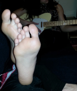 socksandfeet:  My feet!