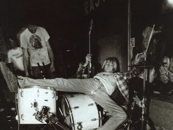 darkgrunge-room:Kurt Cobain Bleach era