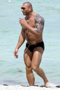 hotcelebs2000:  DAVE BAUTISTA