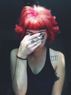 dyed-hair-dont-care:  hannahdelainporter.tumblr.com 