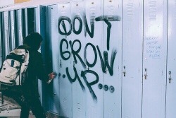 smokediganja:  Don’t grow up, grow weed.